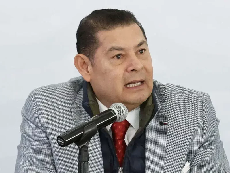 Gobierno estatal invertirá 10 mdp para mejorar Casas Puebla del Migrante en Estados Unidos  