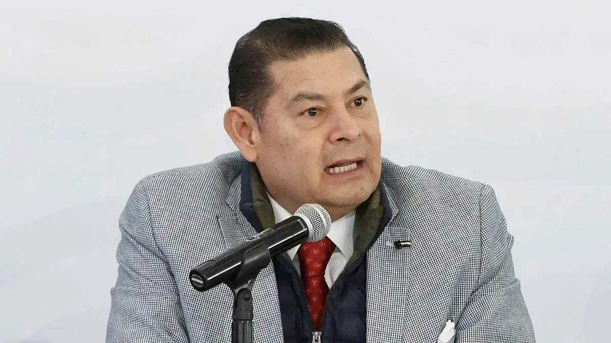 Gobierno estatal invertirá 10 mdp para mejorar Casas Puebla del Migrante en Estados Unidos  