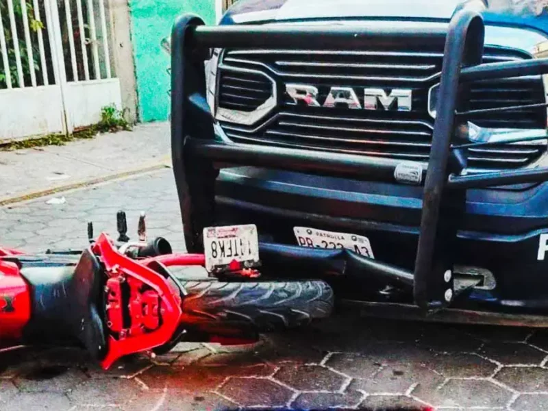 Tras persecución, policías detienen a motociclista armado en San Pedro Cholula