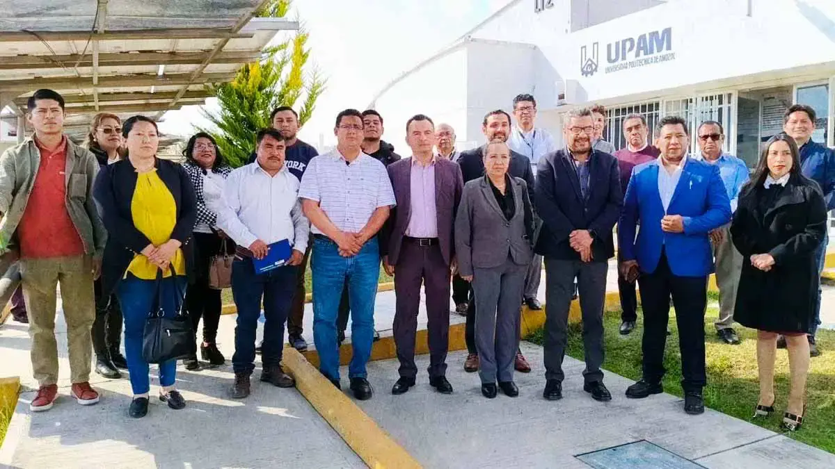 Universidad Politécnica de Amozoc busca impulsar la educación en la región con diez presidentes municipales