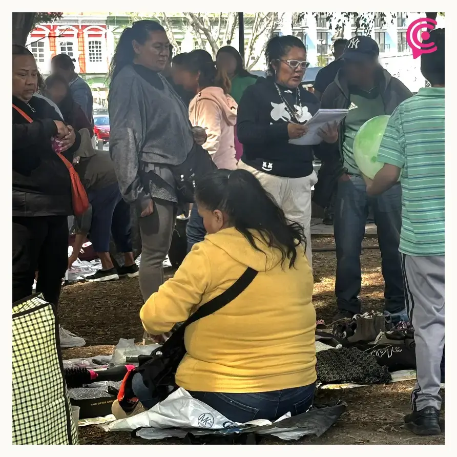 Captan a mujeres extorsionando a “nenis” en Paseo Bravo, Puebla; intentaron agredir a vendedora