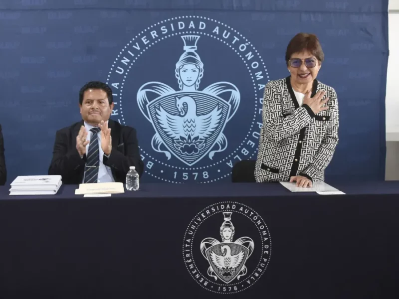 Reconoce Rectora Lilia Cedillo los logros de la Preparatoria 2 de Octubre, la más solicitada de la BUAP
