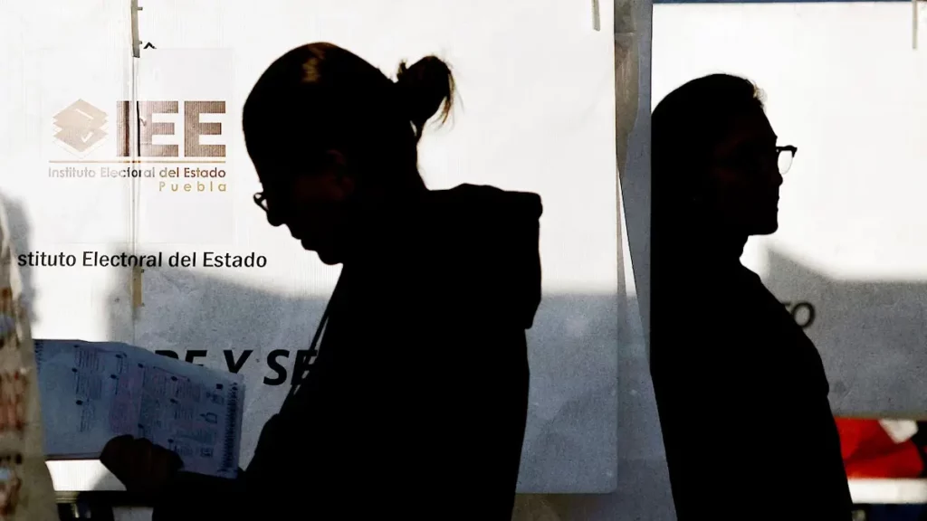 Reportan saldo blanco al inicio de las elecciones en las juntas auxiliares de Puebla