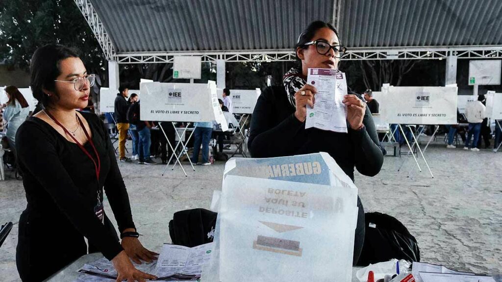 Entre acusaciones e irregularidades, concluyen elecciones en juntas auxiliares de Puebla