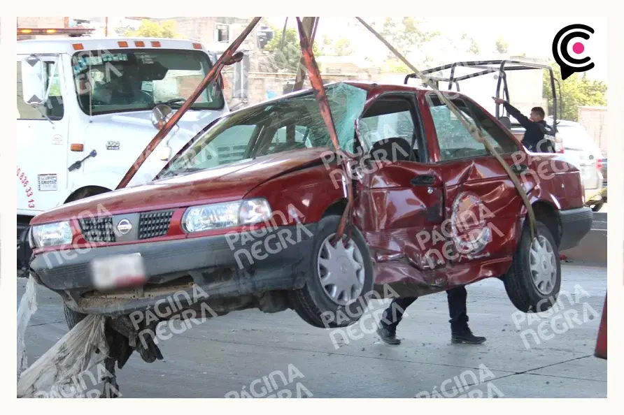 Tras choque múltiple, policía estatal murió prensado en la autopista México-Puebla