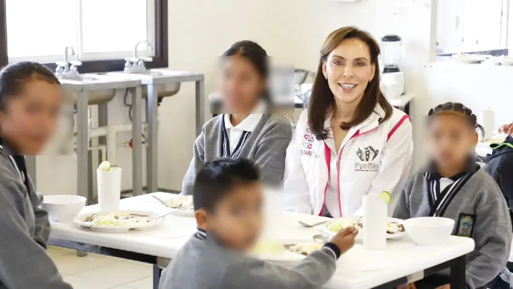 Se compromete MariElise Budib con la alimentación de niñas y niños de la Capital