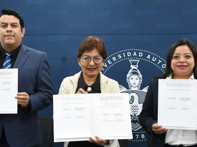 Encabeza Rectora Lilia Cedillo revisión general del Contrato Colectivo de Trabajo con la ASPABUAP y el SITBUAP