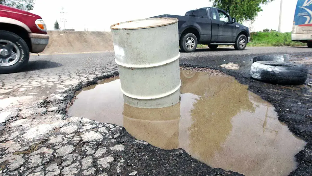 Pepe Chedraui promete terminar con los baches de Puebla capital este 2025