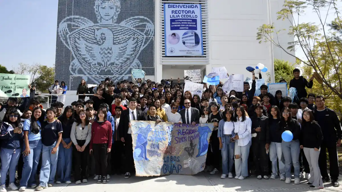 Destaca la Preparatoria Regional Simón Bolívar por sus logros académicos y deportivos