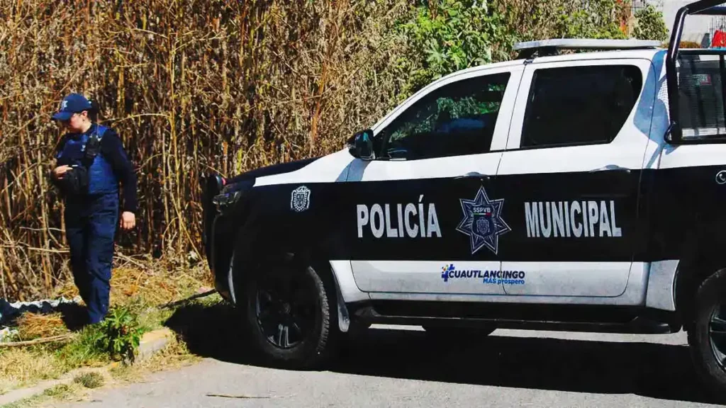 Abandonan a hombre embolsado en Cuautlancingo, Puebla; delincuentes lo arrojaron desde auto cerca del C5