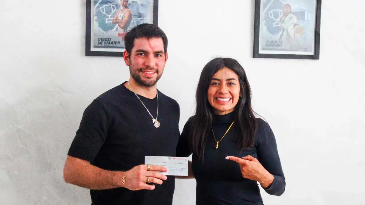 Secretaría del Deporte y Juventud entrega apoyo a Gibrán Zea rumbo a Los Ángeles 2028 