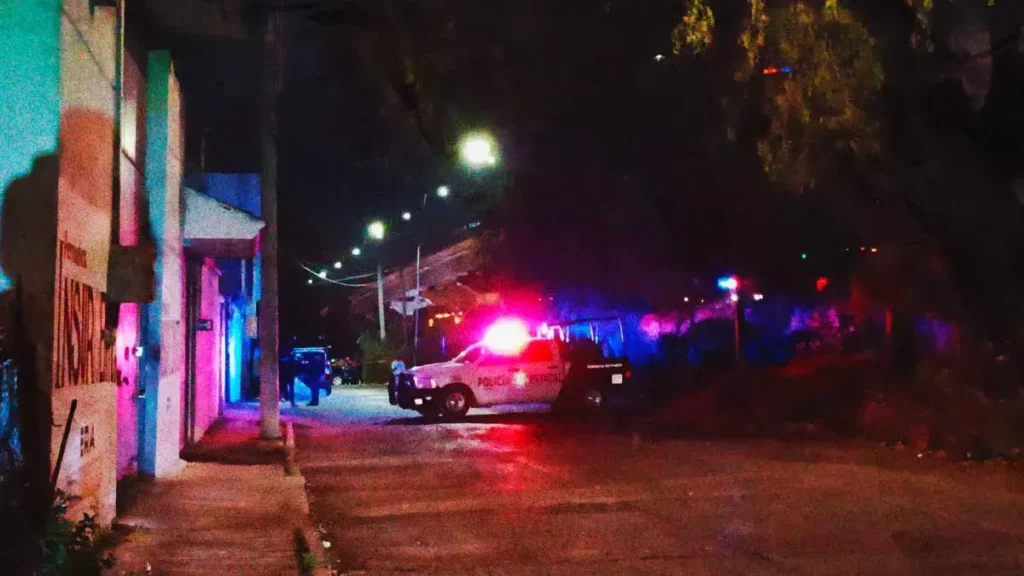 Encuentran cuerpo encobijado en un tambo, en San Felipe Hueyotlipan, Puebla