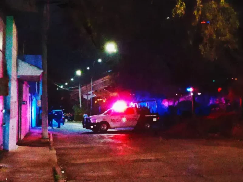 Encuentran cuerpo encobijado en un tambo, en San Felipe Hueyotlipan, Puebla