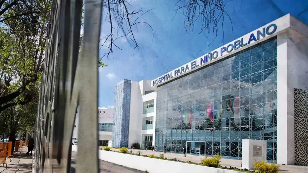 Sindicato de Trabajadores del Hospital para el Niño Poblano solicita reunión a Alejandro Armenta  