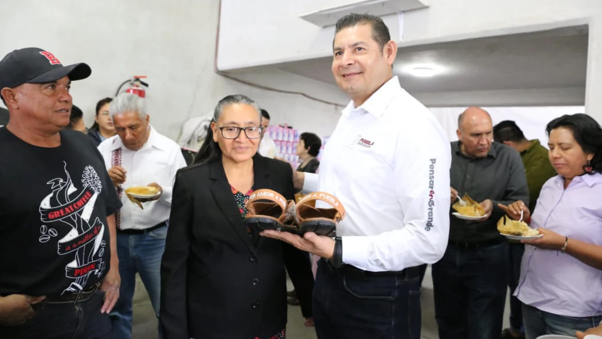 Armenta impulsa economía regional y familiar a través de la industria del calzado