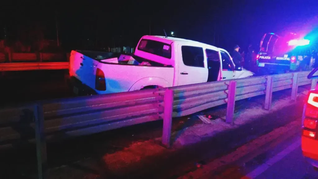 Ejecutan a hombre dentro de su camioneta por aparente intento de asalto en Xonacatepec, Puebla