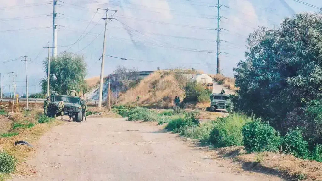 Detectan y desactivan toma clandestina en San Lucas Atoyatenco; aseguran una pipa 