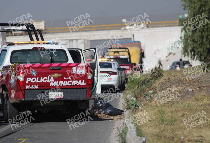 Feminicidio 4: Peregrinos encontraron una mujer embolsada sobre la autopista Puebla-Orizaba