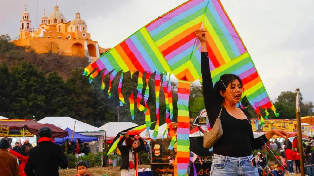 Lanzan concurso de papalotes del Festival Volarte 2025 en Cholula; conoce las bases y premios