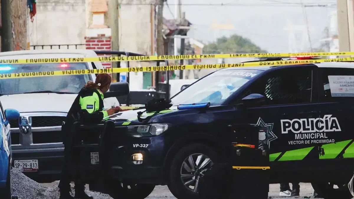Balean a joven durante asalto a tienda de abarrotes en Xonacatepec, Puebla