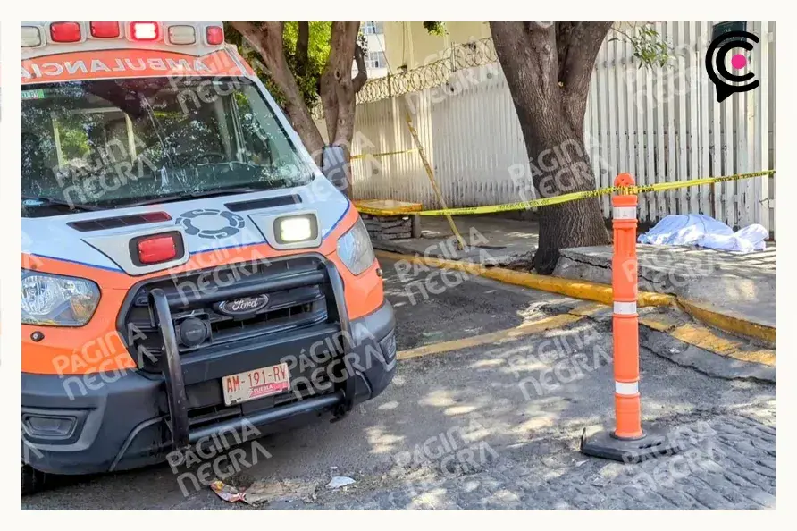 Adulto mayor murió por infarto afuera del hospital IMSS San José, Puebla