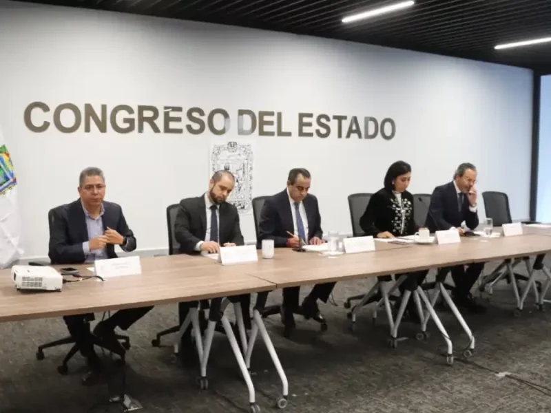 Aprueban exhorto para que municipios instalen comités de obra pública