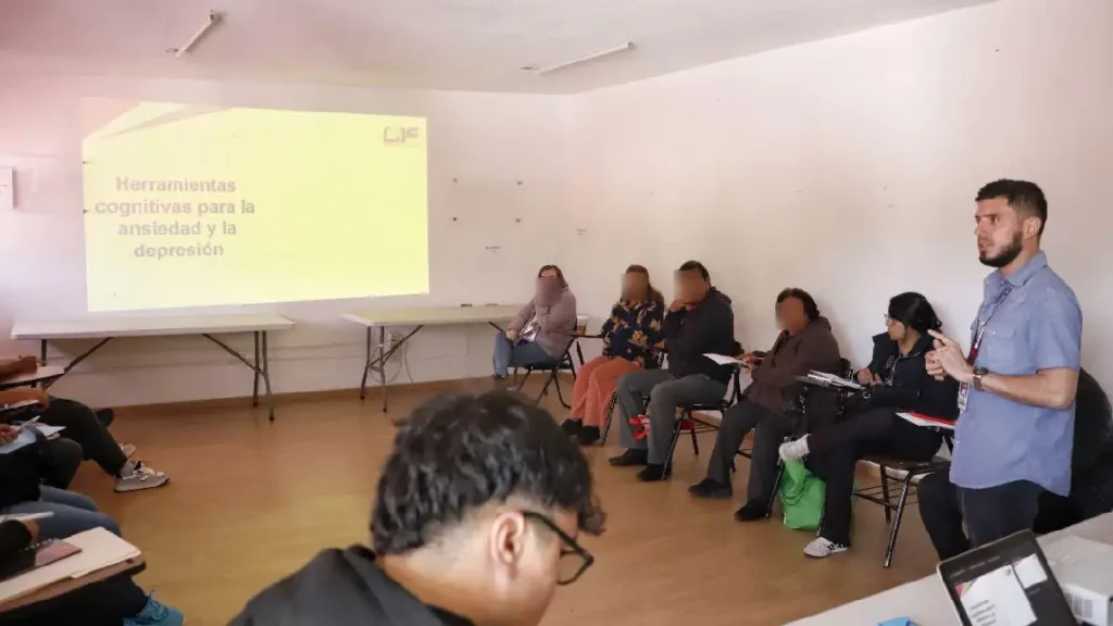 Invita SMDIF al taller de ansiedad y depresión que imparten psicólogos expertos en el área
