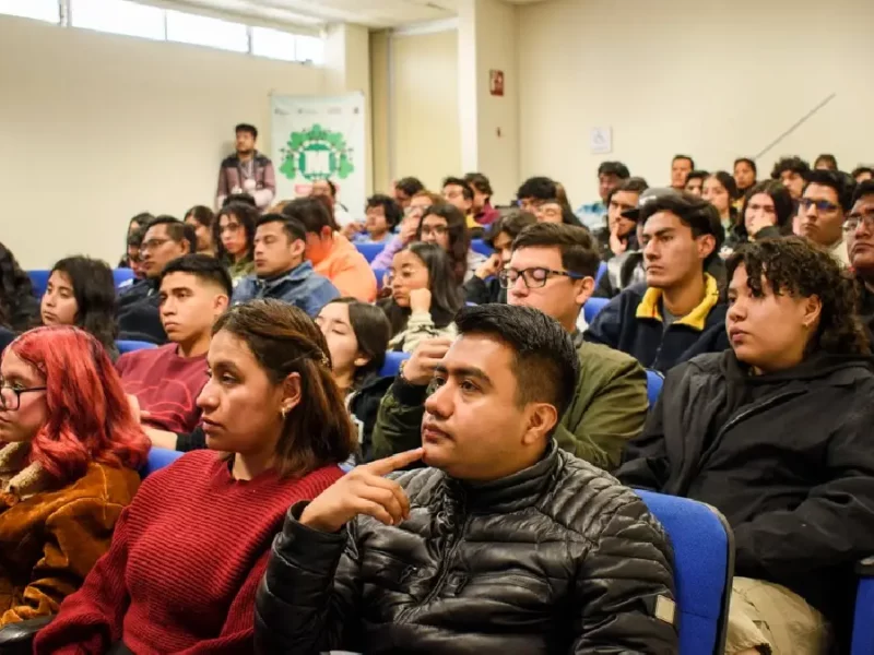 Ofrece Gobierno de la Ciudad el taller Buscadores de Empleo a futuros profesionistas