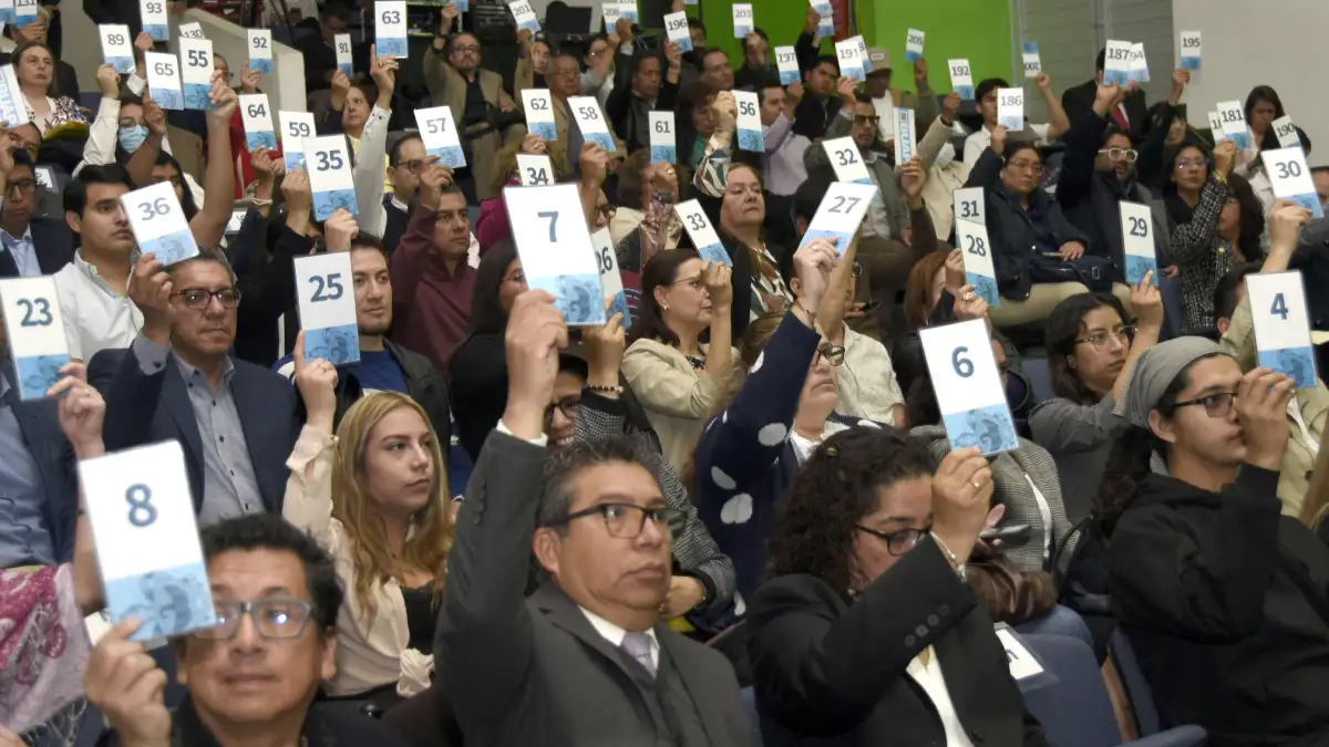 Presentan informes la Abogada General, el Defensor de los Derechos Universitarios, el Tesorero y el Contralor