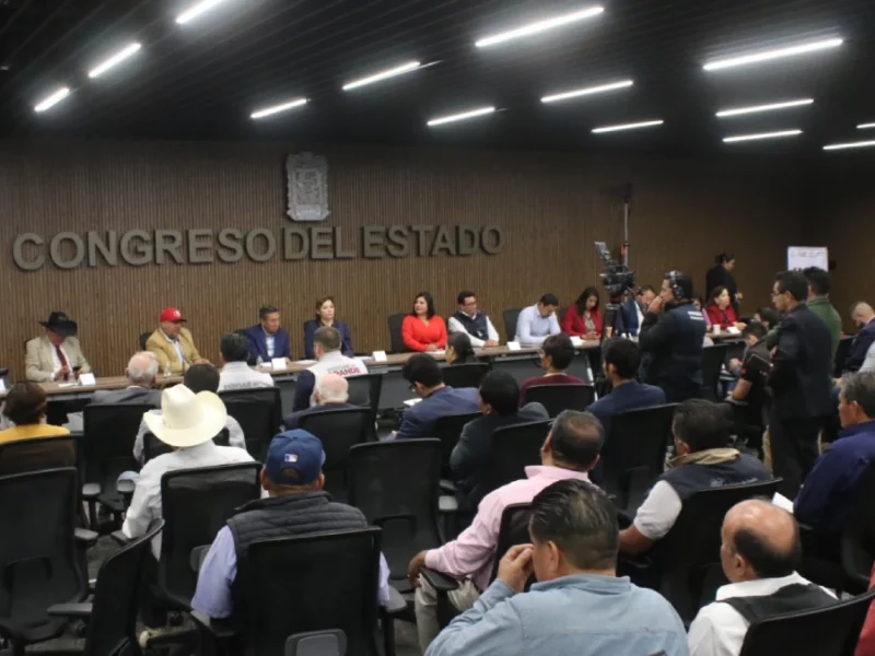 Diputadas y diputados respaldan a migrantes poblanos