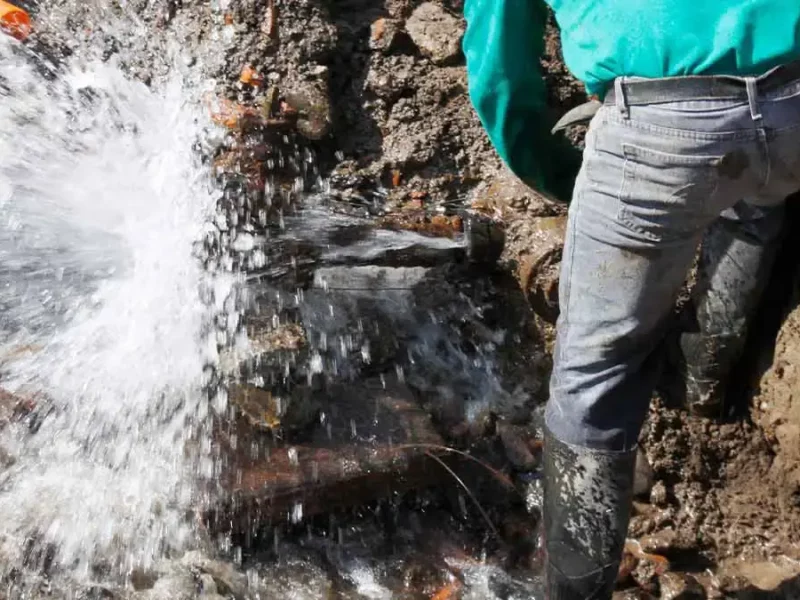 Congreso de Puebla propone hasta ocho años de cárcel por huachicoleo de agua 
