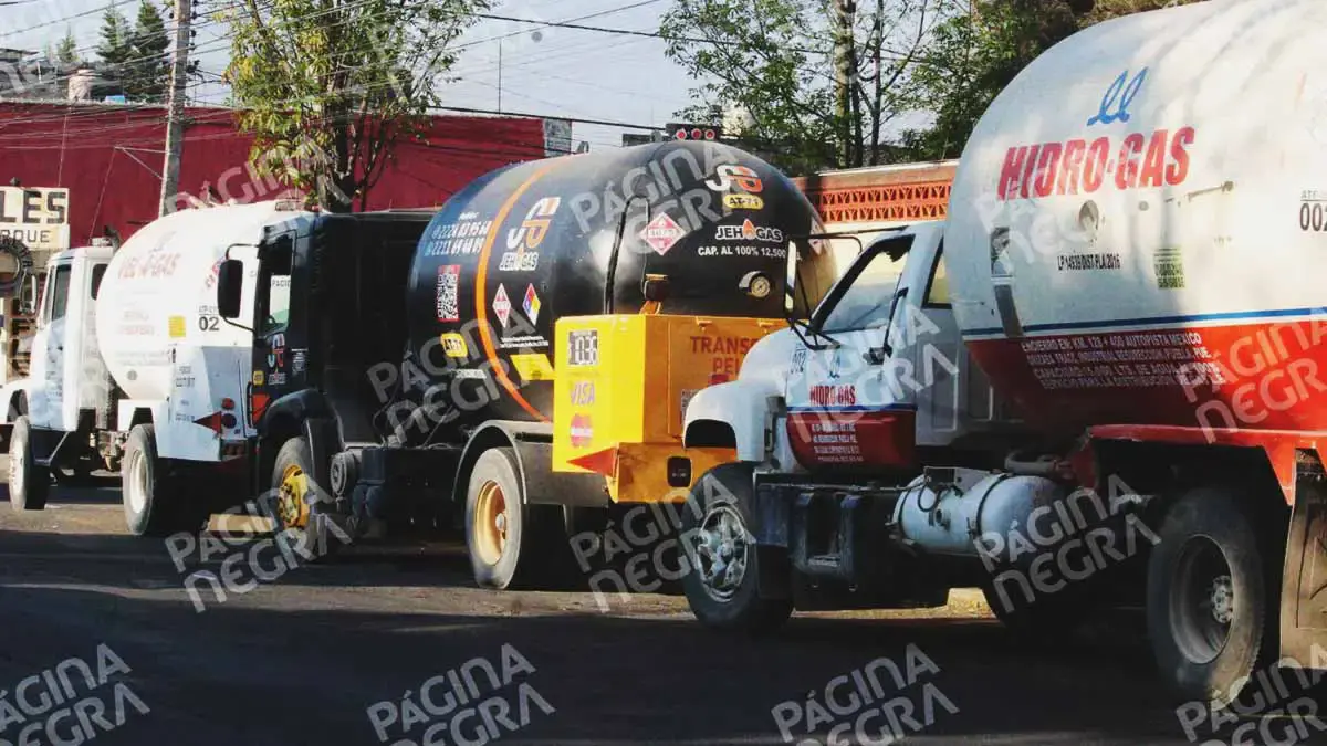Decomisan más de diez pipas con gas LP robado en Tepeaca; autoridades detuvieron a huachigaseros