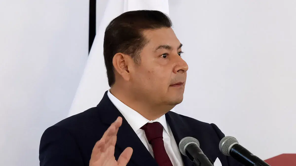 “Si Agua de Puebla no puede dar el servicio, que se vaya”: Alejandro Armenta