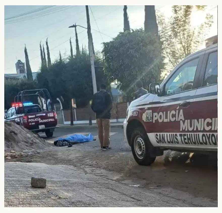 Ciclista manejaba borracho, se cayó y murió en San Andrés Cholula, Puebla