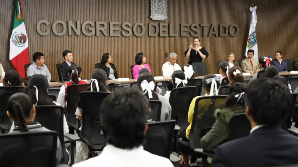 Congreso del Estado sede de la Olimpiada Femenil Indígena Juvenil de Matemáticas y Sostenibilidad