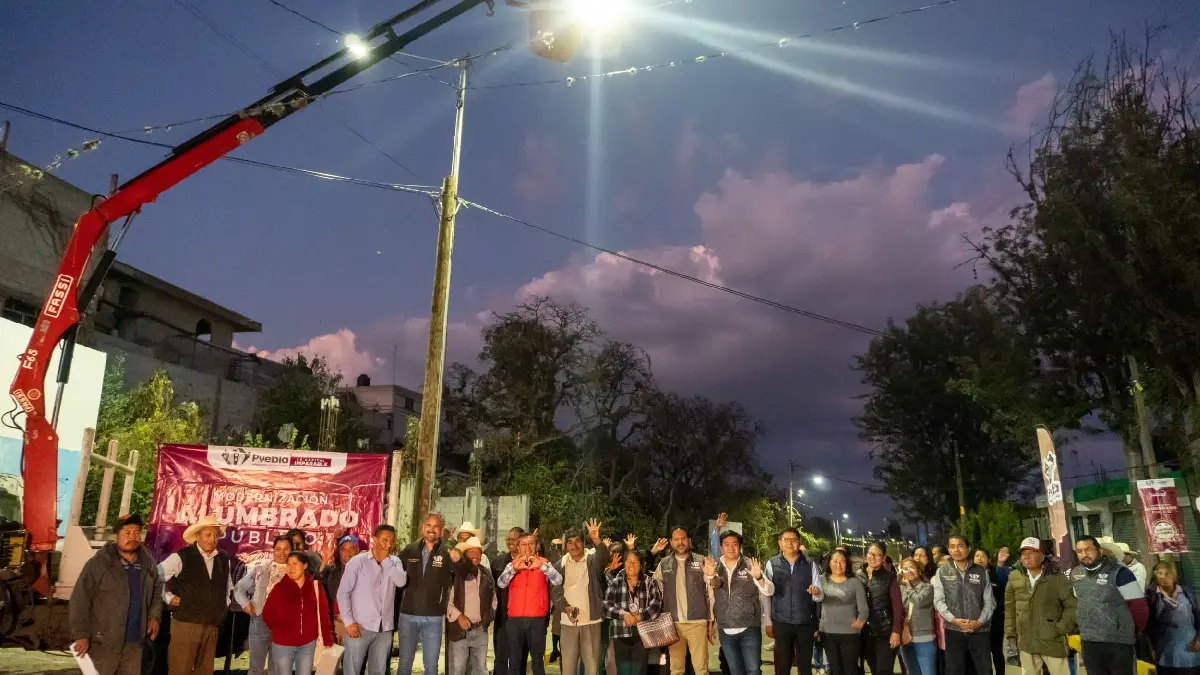 Entregó Gobierno de la Ciudad modernización de luminarias con tecnología LED en Azumiatla