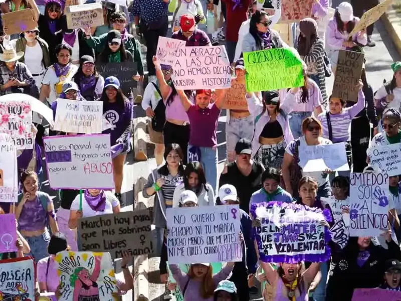 Pepe Chedraui descarta blindar inmuebles en marcha del 8M en Puebla 