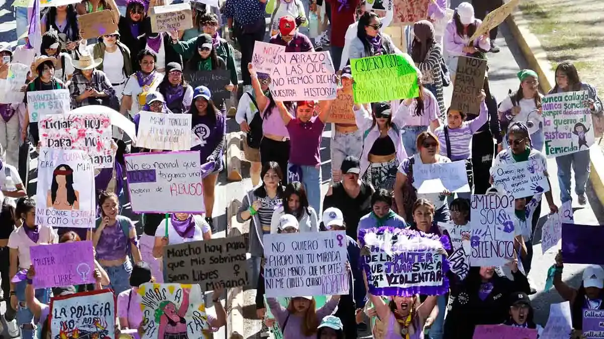 Pepe Chedraui descarta blindar inmuebles en marcha del 8M en Puebla 