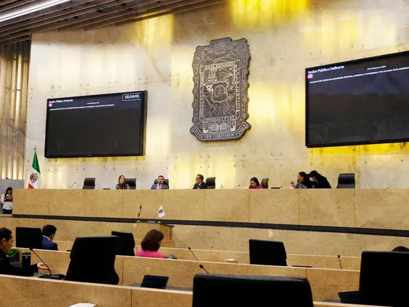 Congreso de Puebla propone crear la figura de diputado migrante  