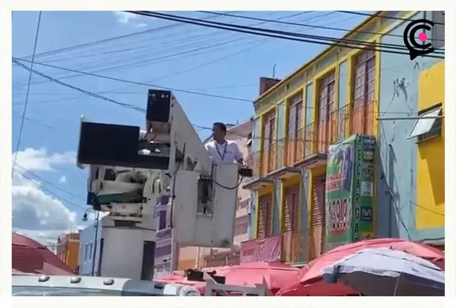 Desactivan cámaras ilegales colocadas por ambulantes en el Centro Histórico de Puebla  