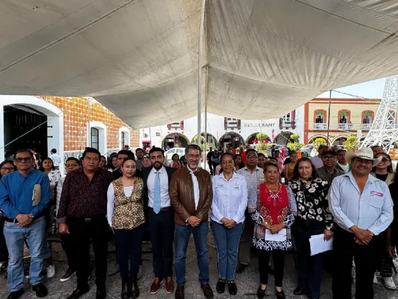 Ariadna Ayala presenta "Te abrazamos paisano"