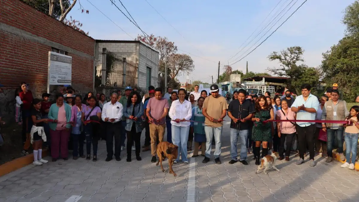 Ariadna Ayala impulsa desarrollo de juntas auxiliares de Atlixco con obra pública