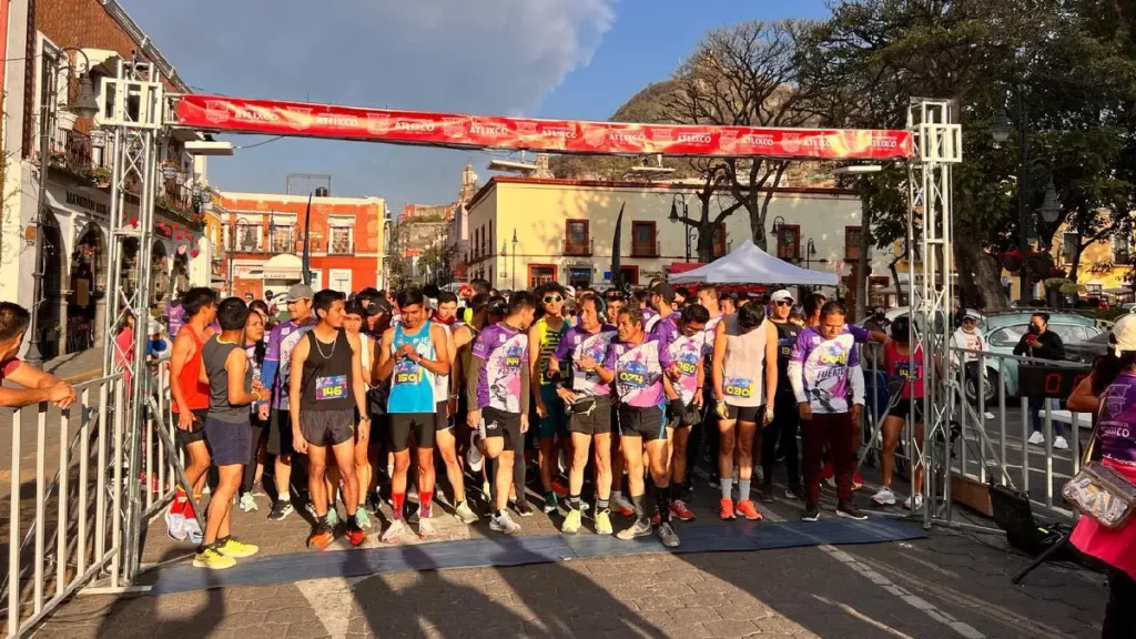 Participa en la carrera Siempre fuertes y conmemora el Día de la Mujer en Atlixco