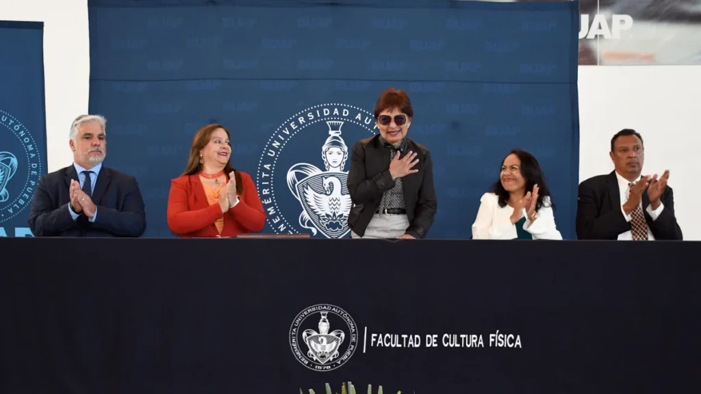 Celebra la Rectora Lilia Cedillo el crecimiento de la Facultad de Cultura Física