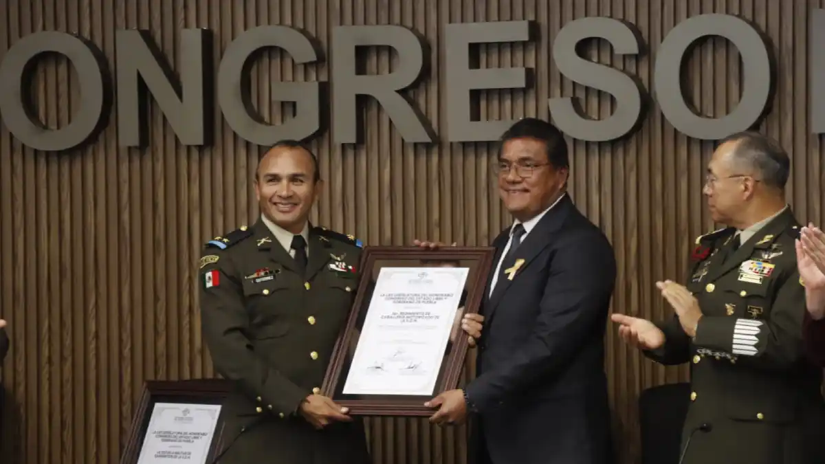 Reconoce Congreso a autoridades militares, en el marco del 112 Aniversario del Ejército Mexicano