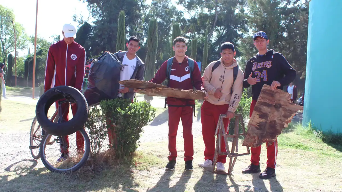 El sistema municipal DIF de Texmelucan se une a las faenas comunitarias iniciativa del gobernador Alejandro Armenta