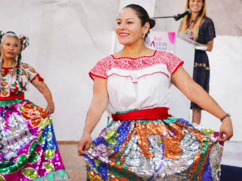 Impulsa Lupita Cuautle la identidad cultural con Ballet Folclórico Municipal