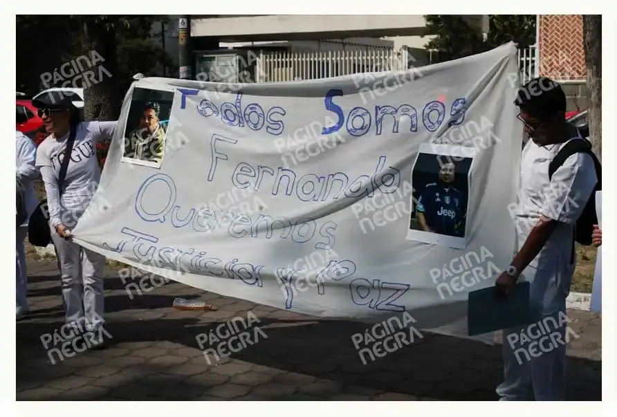 Trabajadores del IMSS de San José exigen justicia por su compañero baleado en un intento de asalto en Puebla