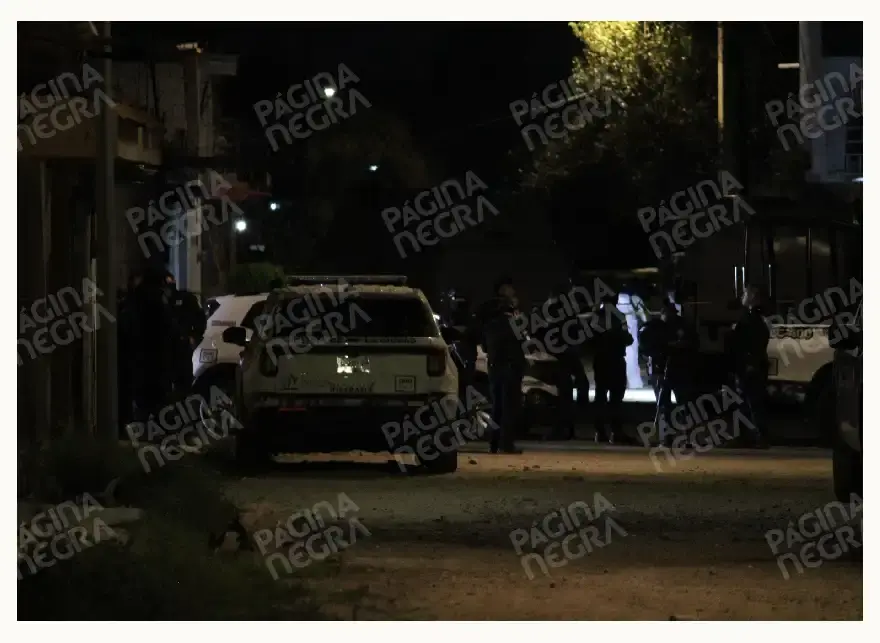 Matan a dos policías municipales e incendió un Oxxo en Bosques de San Sebastián, Puebla