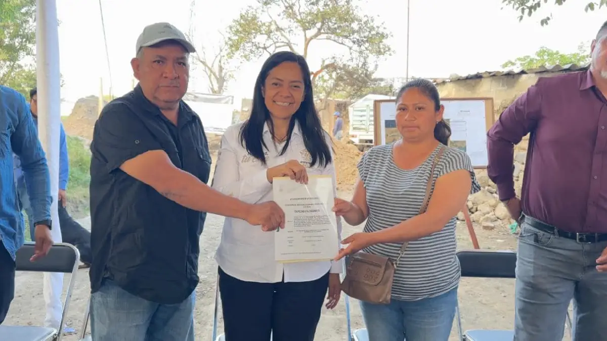 Ariadna Ayala inicia construcción de tanque elevado en La Sabana